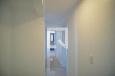 Corredor Quartos de apartamento para alugar com 3 quartos, 162m² em Jardim do Salso, Porto Alegre