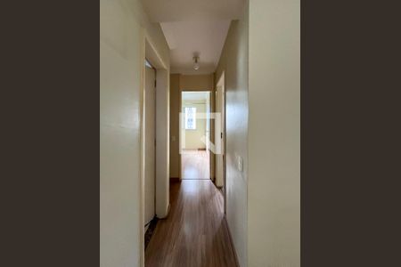 Corredor de apartamento à venda com 3 quartos, 63m² em Vila Vermelha, São Paulo