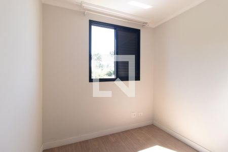 Quarto 1 de apartamento para alugar com 3 quartos, 72m² em Uberaba, Curitiba