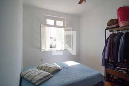 Quarto 1 de apartamento à venda com 3 quartos, 70m² em Floresta, Porto Alegre