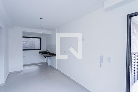 Sala, cozinha e área de serviço de apartamento à venda com 2 quartos, 44m² em Parque Sao Domingos, São Paulo