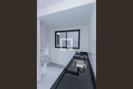 Sala, cozinha e área de serviço de apartamento à venda com 2 quartos, 44m² em Parque Sao Domingos, São Paulo