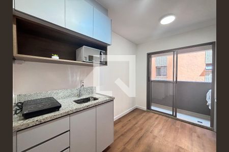 Sala/Cozinha de apartamento para alugar com 1 quarto, 24m² em Vila Nova Conceição, São Paulo