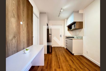 Sala/Cozinha de apartamento para alugar com 1 quarto, 24m² em Vila Nova Conceição, São Paulo