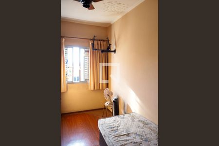 Quarto 2 de casa à venda com 5 quartos, 157m² em Km 18, Osasco