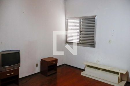 Quarto 1 de casa à venda com 5 quartos, 157m² em Km 18, Osasco