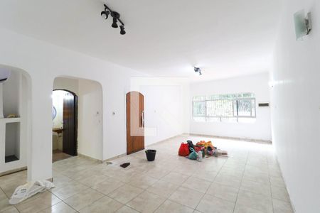 Casa para alugar com 4 quartos, 184m² em Vila Albertina, São Paulo