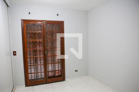 Quarto 1 de casa à venda com 2 quartos, 180m² em Butantã, São Paulo