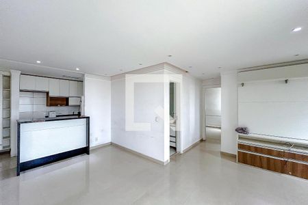 Sala de apartamento à venda com 2 quartos, 66m² em Guaiauna, São Paulo