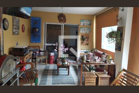 Casa à venda com 3 quartos, 180m² em Residencial Dois (Tambore), Santana de Parnaíba