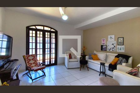 Casa à venda com 3 quartos, 186m² em Maravista, Niterói