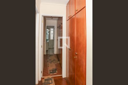 Corredor de apartamento para alugar com 3 quartos, 84m² em Pompeia, São Paulo