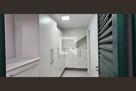 Casa para alugar com 3 quartos, 160m² em Tamboré, Santana de Parnaíba