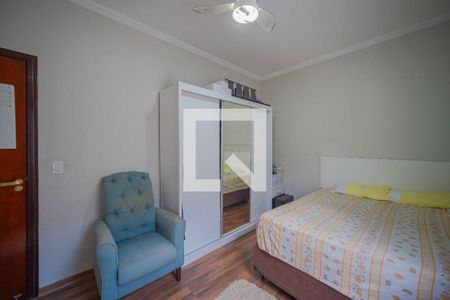 Casa à venda com 5 quartos, 359m² em Km 18, Osasco