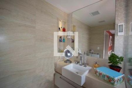 Casa à venda com 4 quartos, 228m² em Piratininga, Niterói