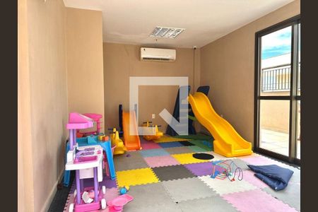 Apartamento à venda com 2 quartos, 72m² em Centro, Niterói