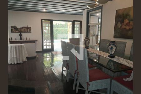 Casa à venda com 4 quartos, 600m² em Alphaville Residencial Dois, Barueri