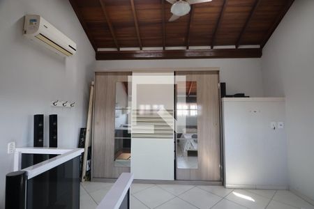 Quarto/sótão de casa para alugar com 3 quartos, 200m² em Harmonia, Canoas