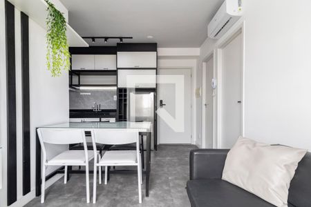 Sala de apartamento para alugar com 2 quartos, 36m² em Moema, São Paulo