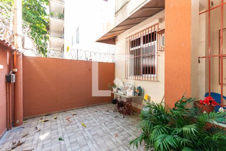 Quintal de casa à venda com 2 quartos, 100m² em Grajaú, Rio de Janeiro