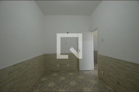 Quarto 1 de casa para alugar com 3 quartos, 50m² em Marechal Hermes, Rio de Janeiro