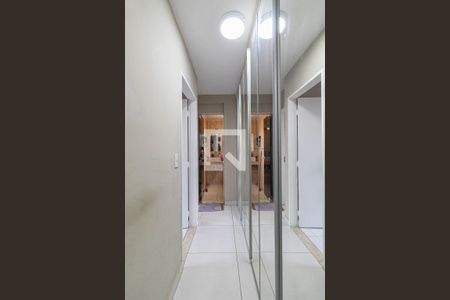 Corredor de apartamento para alugar com 2 quartos, 51m² em São Miguel Paulista, São Paulo