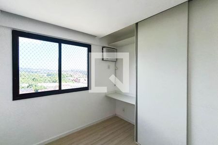 Quarto 1 de apartamento para alugar com 3 quartos, 140m² em Campo Grande, Rio de Janeiro