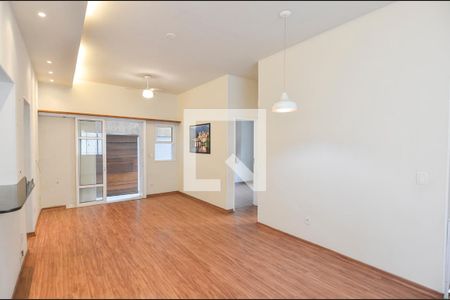 Sala de casa à venda com 3 quartos, 100m² em Imperial de São Cristóvão, Rio de Janeiro