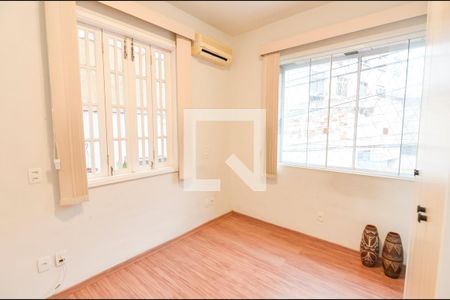 Quarto 1 de casa à venda com 3 quartos, 100m² em Imperial de São Cristóvão, Rio de Janeiro