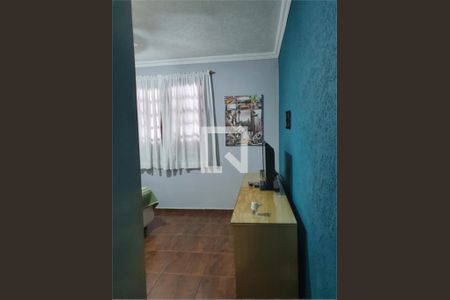 Casa à venda com 3 quartos, 126m² em Jardim Cliper, São Paulo