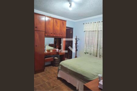 Casa à venda com 3 quartos, 126m² em Jardim Cliper, São Paulo