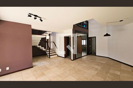 Casa para alugar com 3 quartos, 266m² em Jardim Samambaia, Jundiaí