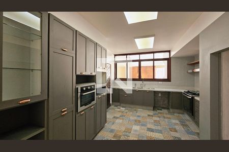 Casa para alugar com 3 quartos, 266m² em Jardim Samambaia, Jundiaí