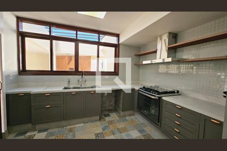 Casa para alugar com 3 quartos, 266m² em Jardim Samambaia, Jundiaí