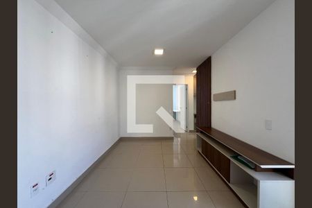 Apartamento à venda com 2 quartos, 60m² em Planalto, Belo Horizonte