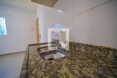 Cozinha de apartamento para alugar com 2 quartos, 38m² em Vila Santana, São Paulo