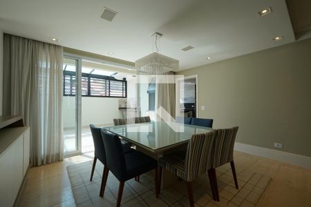 Sala de casa de condomínio à venda com 3 quartos, 286m² em Vila Monumento, São Paulo