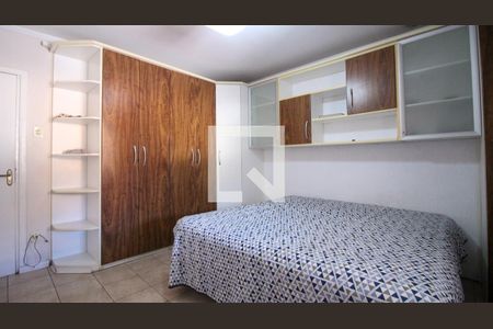 Casa à venda com 3 quartos, 250m² em Jardim Santa Adelia, São Paulo