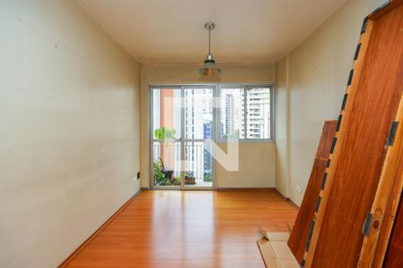 Sala de apartamento à venda com 3 quartos, 73m² em Jardim Londrina, São Paulo