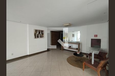 Hall de entrada de apartamento à venda com 2 quartos, 64m² em Aclimação, São Paulo