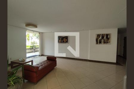 Hall de entrada de apartamento à venda com 2 quartos, 64m² em Aclimação, São Paulo