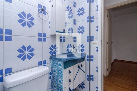 banheiro social_3 de apartamento para alugar com 2 quartos, 49m² em Jardim Previdencia, São Paulo