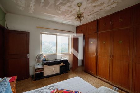 Suíte 1 de casa à venda com 6 quartos, 321m² em Vila Albertina, São Paulo