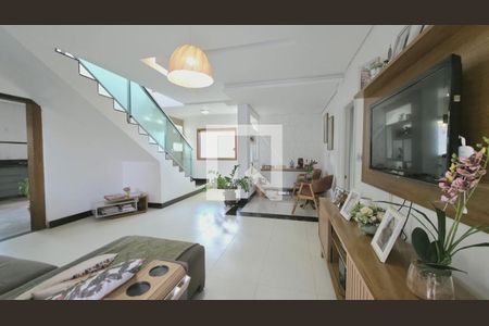 Casa para alugar com 5 quartos, 725m² em Nossa Senhora das Gracas, Lagoa Santa