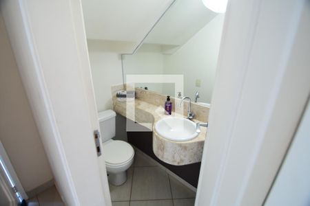 Lavabo de casa de condomínio para alugar com 3 quartos, 340m² em Residencial Barão do Café, Campinas