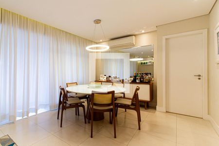 Sala de apartamento para alugar com 4 quartos, 134m² em Vila Romana, São Paulo