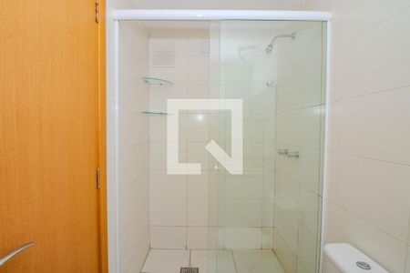 Banheiro de apartamento para alugar com 1 quarto, 56m² em Petrópolis, Porto Alegre