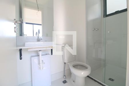 Suíte / banheiro de apartamento para alugar com 2 quartos, 58m² em Campininha, São Paulo