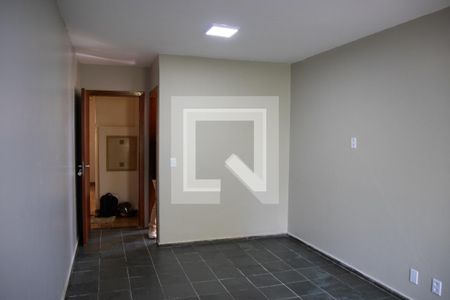 Sala de apartamento para alugar com 2 quartos, 65m² em Setor Goiânia 2, Goiânia