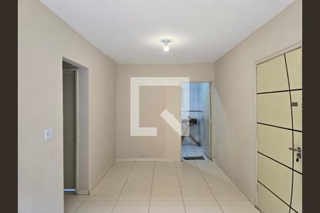 Sala de apartamento à venda com 3 quartos, 65m² em Jardim Cocaia, Guarulhos